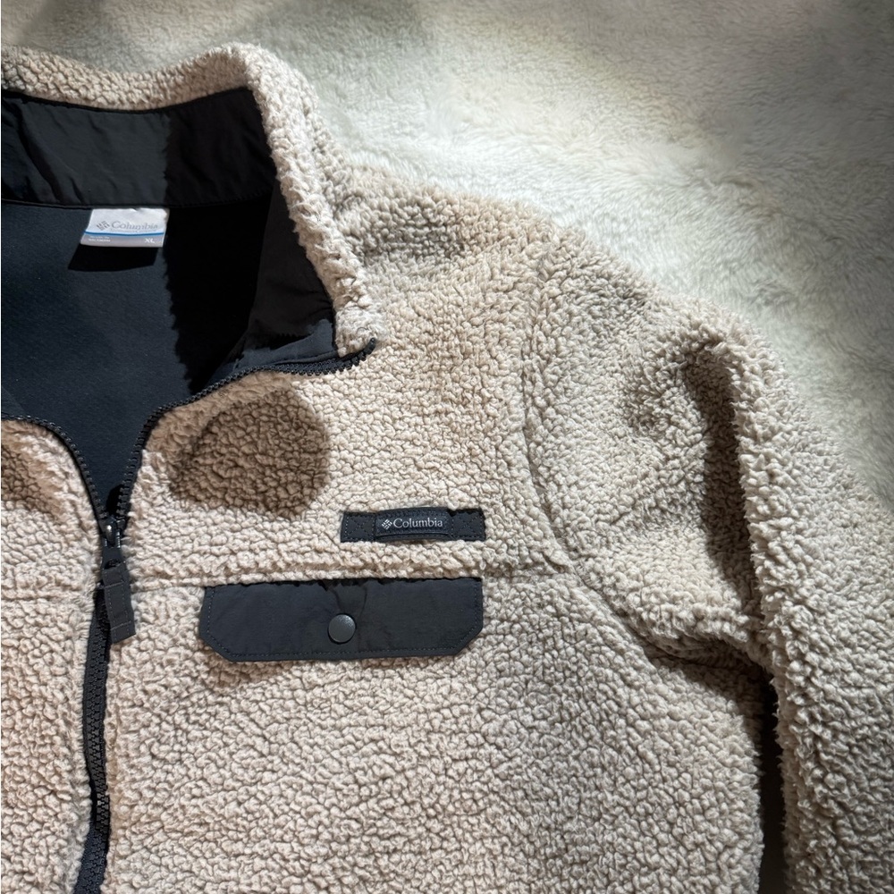 Portland Timbers Cream Sherpa Fleece Jacket - Picture 6 of 7